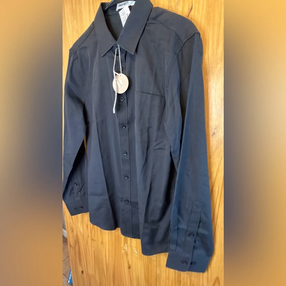 Black Casual Button Down Shirt for Men - Picture 2 of 3